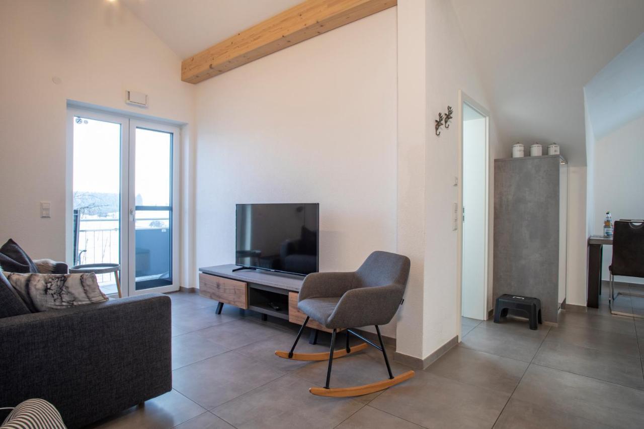 Haus Am See - Ferienwohnungen Neukirch  Esterno foto